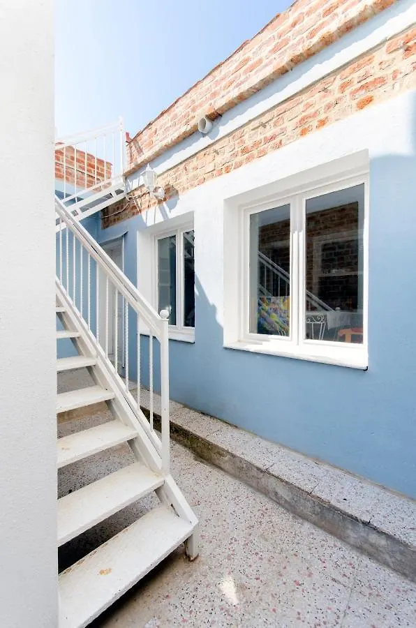 Iconic Stone Houses Izmir Apartment