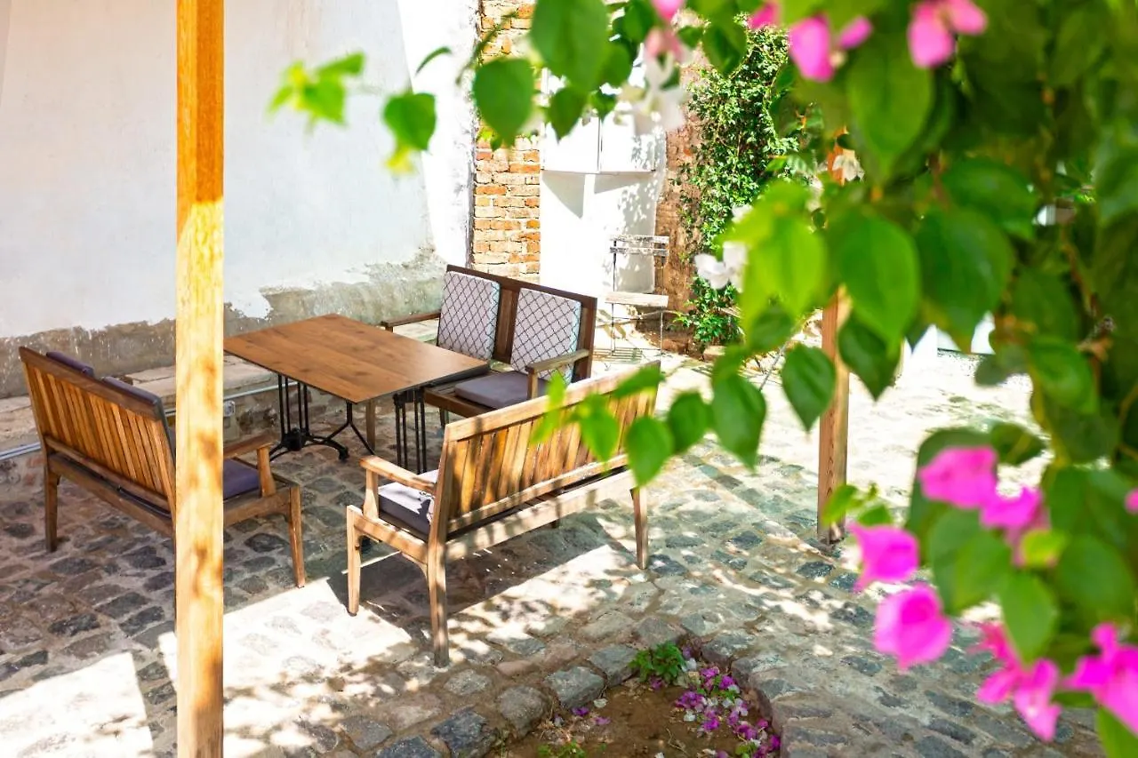 Iconic Stone Houses Izmir Apartment
